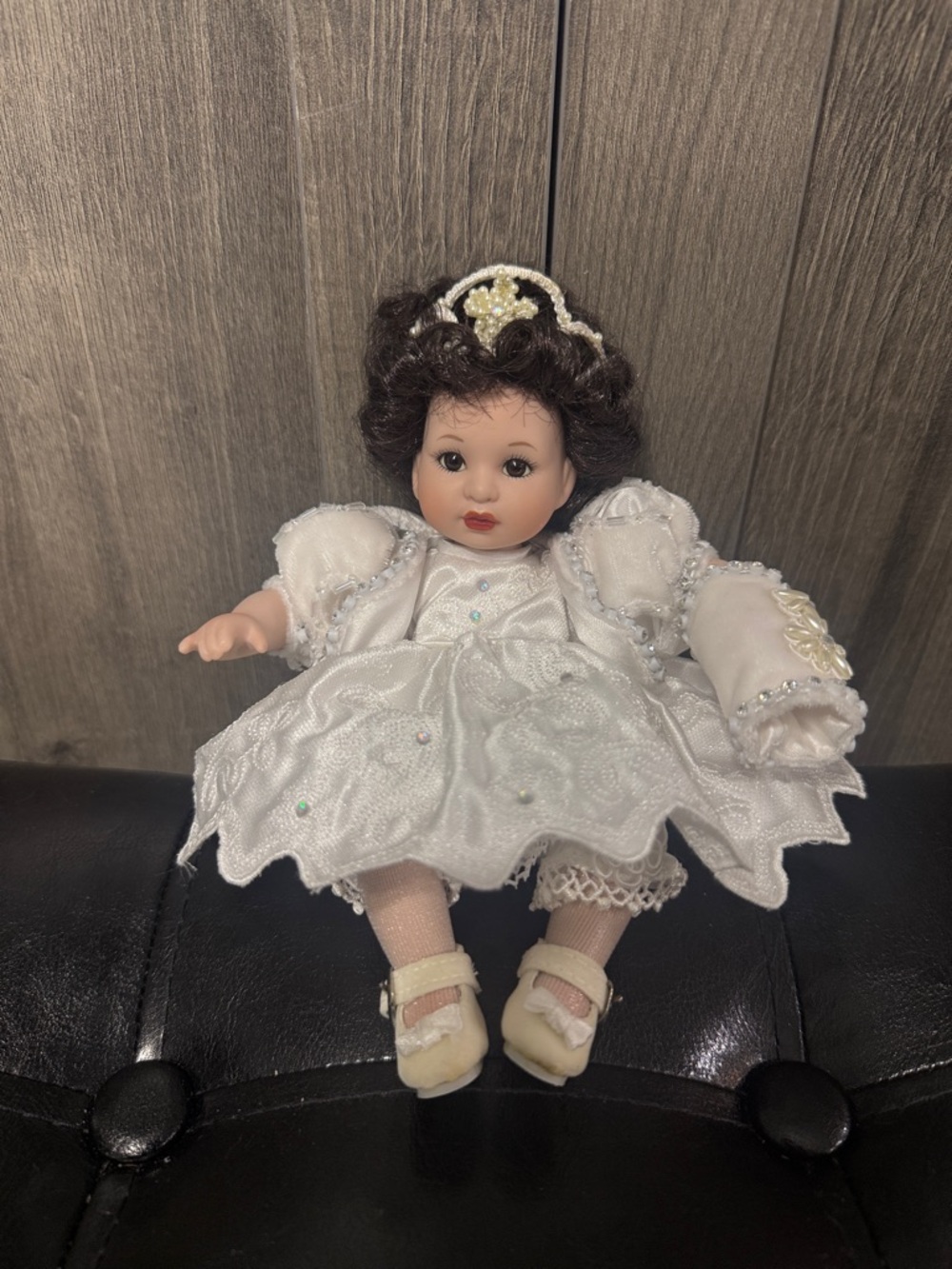 Vintage Marie Osmond Tiny Tots Disney's Baby Snow White Porcelain Doll 2002